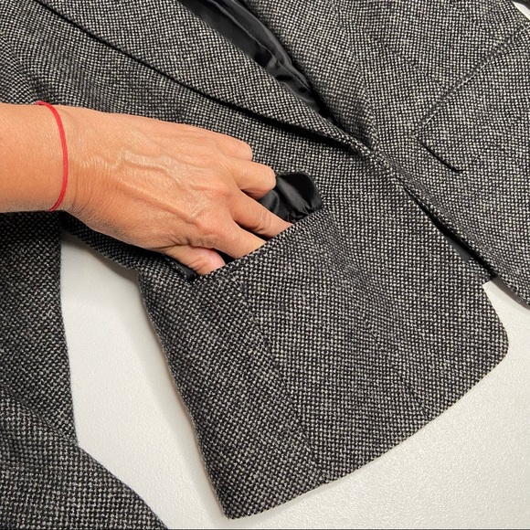 American Eagle Tweed Blazer with Velvet Collar - Picture 8 of 14